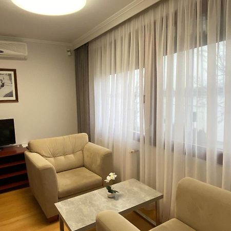 دوناكيزي Part Cafe Residence المظهر الخارجي الصورة