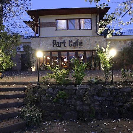 دوناكيزي Part Cafe Residence المظهر الخارجي الصورة