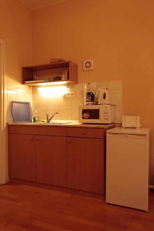دوناكيزي Part Cafe Residence الغرفة الصورة